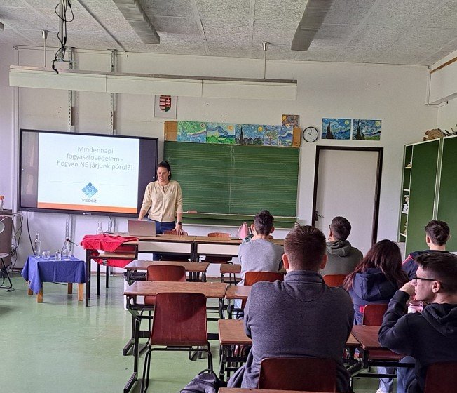 Fogyasztóvédelmi oktatás kicsiknek-nagyoknak